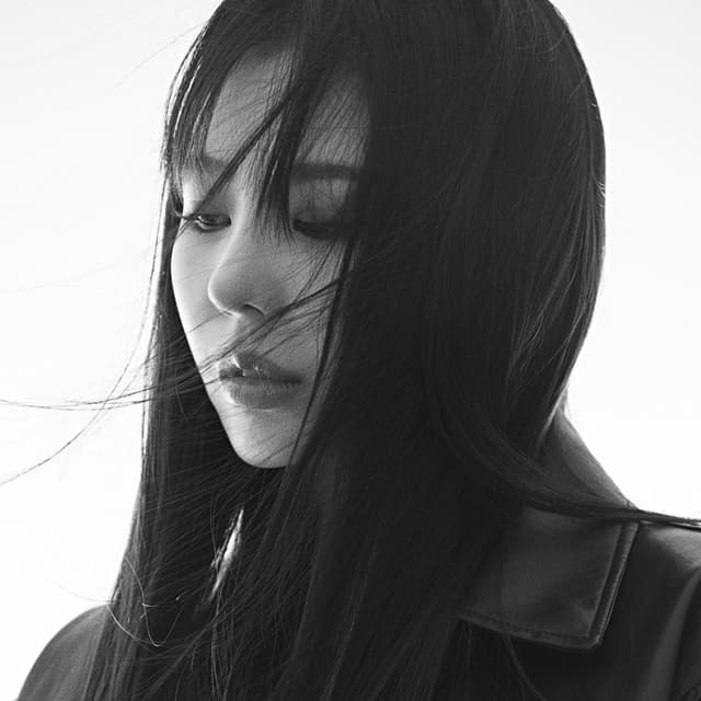 Album cover art for 알지 못하는 너에게