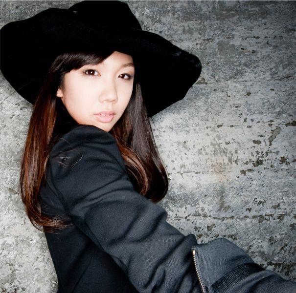 Album cover art for 恋に出逢った夏