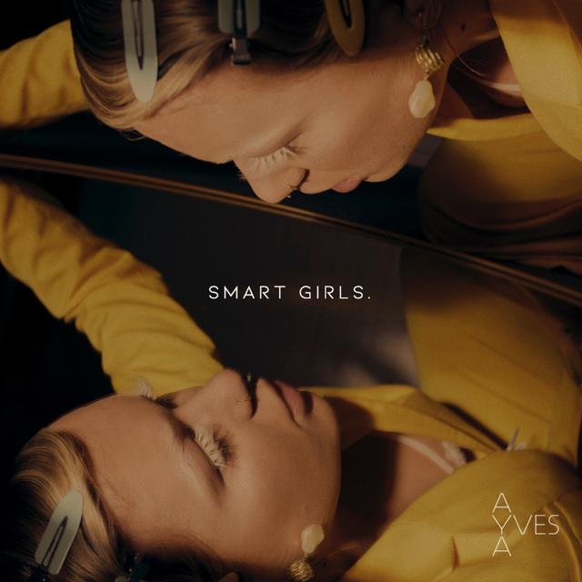 Album cover art for Smart Girls