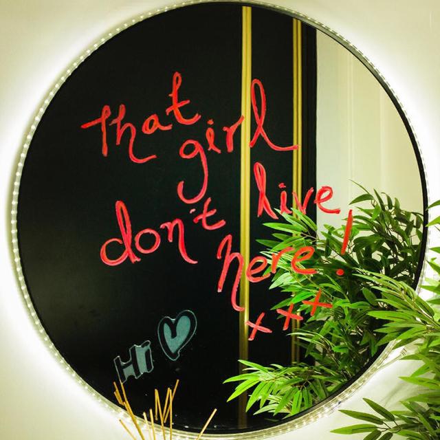 Album cover art for That Girl Don’t Live Here