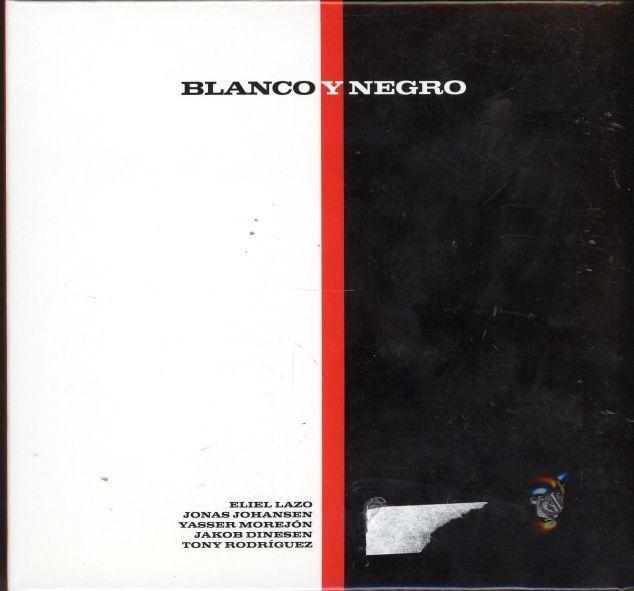 Album cover art for Blanco Y Negro