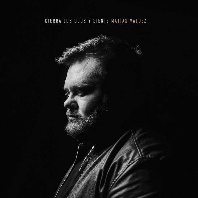 Album cover art for Cierra Los Ojos Y Siente