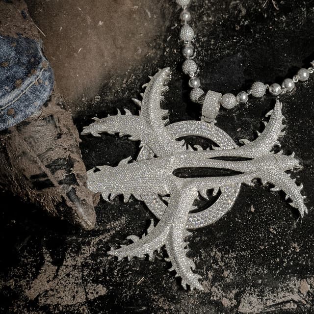 Album cover art for Y si peleamos