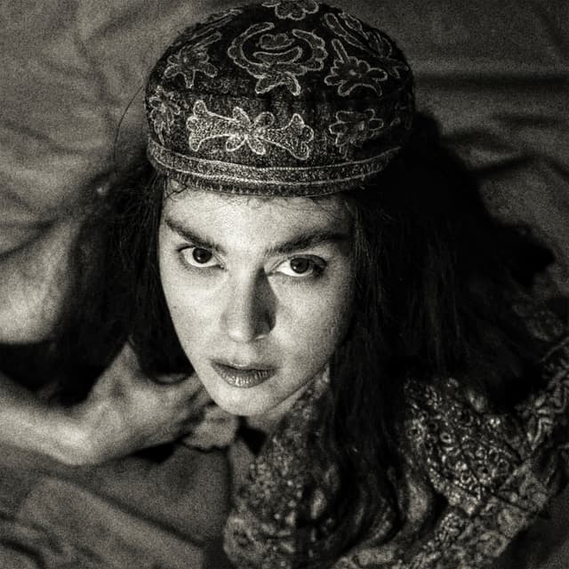 Album cover art for Yâr