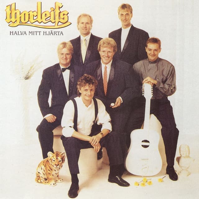 Album cover art for Halva Mitt Hjarta