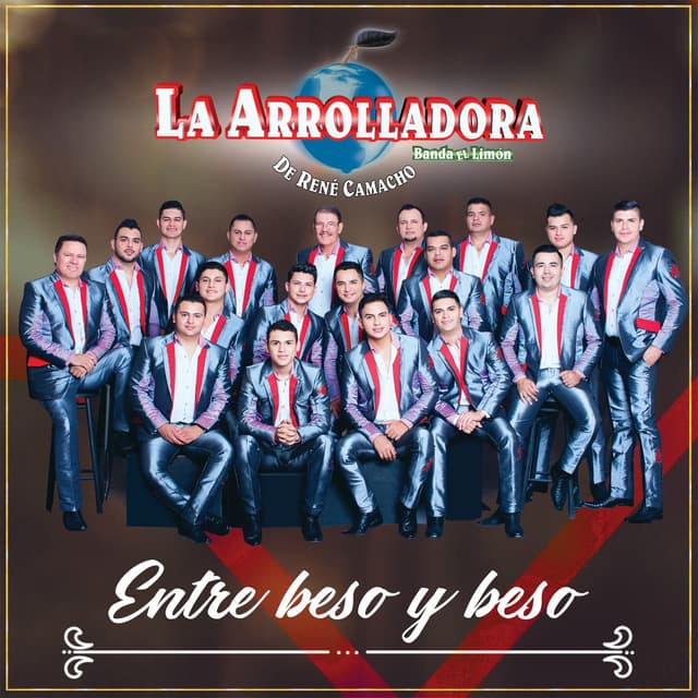 Album cover art for Entre Beso Y Beso