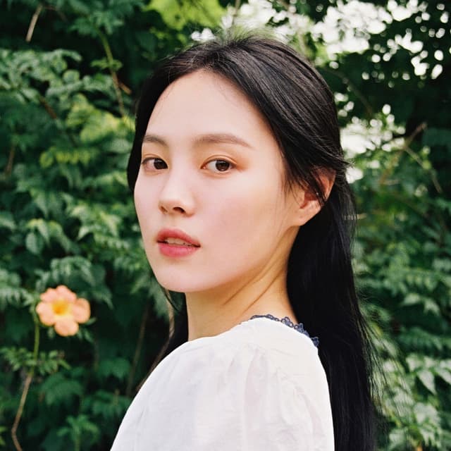Album cover art for 첫사랑이야