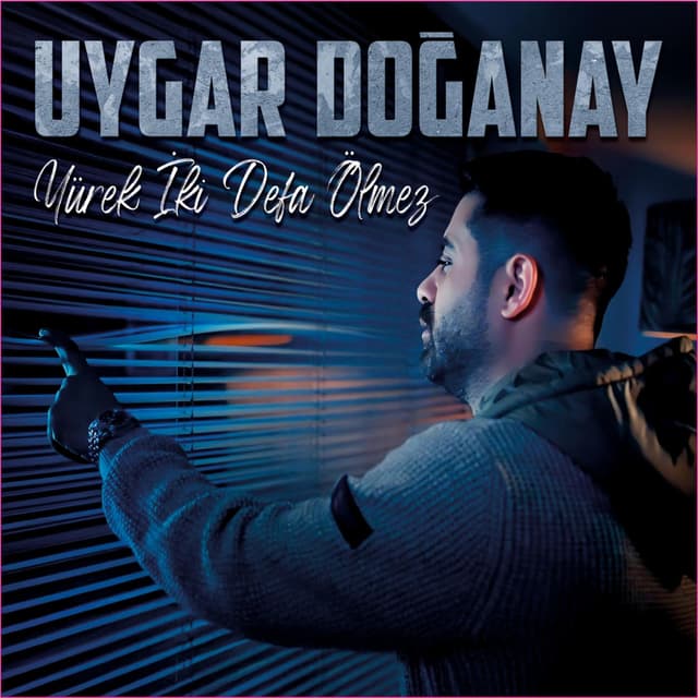 Album cover art for Yürek İki Defa Ölmez