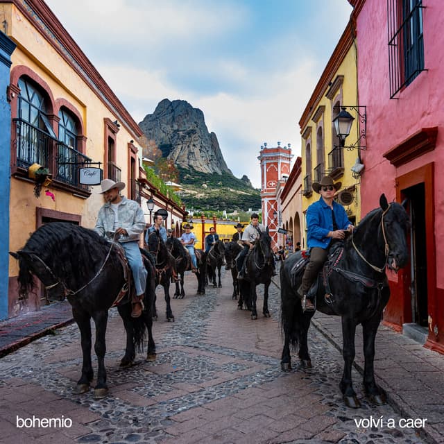 Album cover art for Volví A Caer