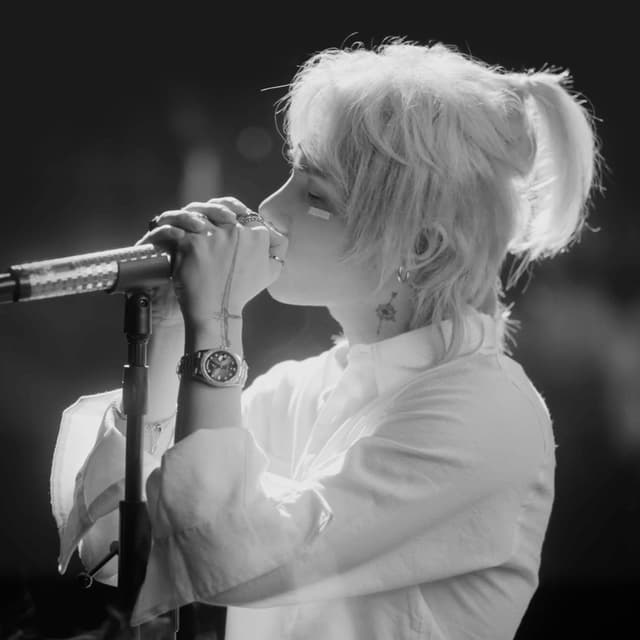 Album cover art for Chúng Ta Rồi Sẽ Hạnh Phúc (Hướng Dương Ngược Nắng)