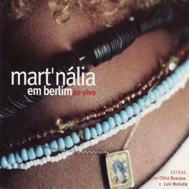 Album cover art for Mart'nália em Berlim