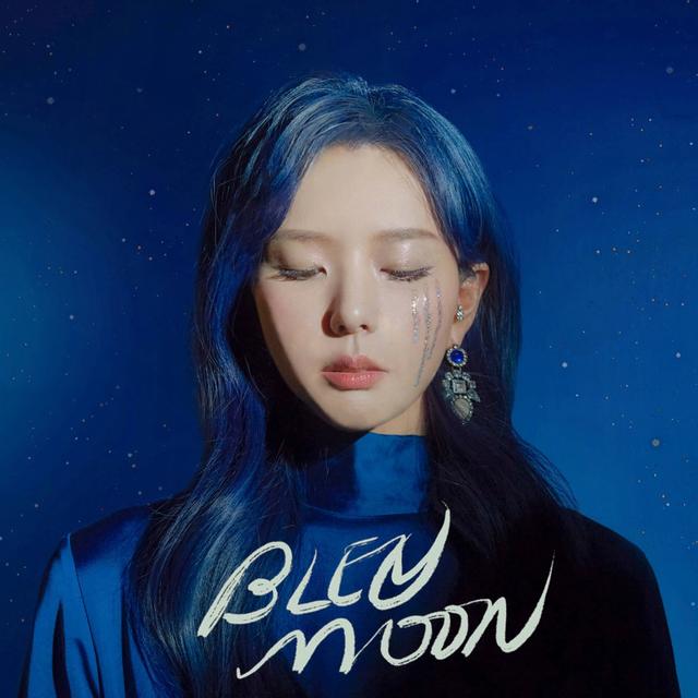 Album cover art for BLEU MOON (블루문)