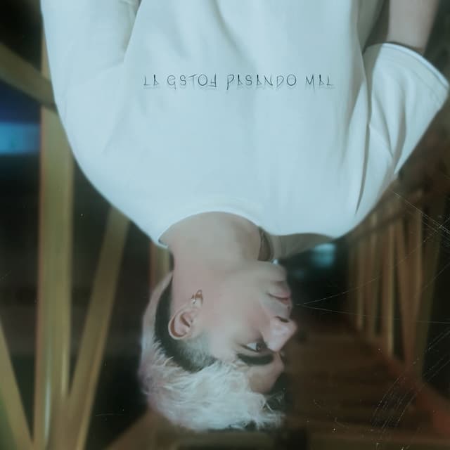 Album cover art for La Estoy Pasando Mal