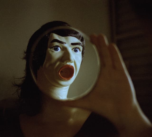 Album cover art for Ó