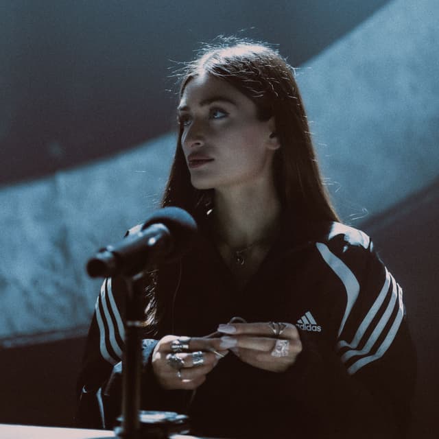 Album cover art for Народ задыхался от боли