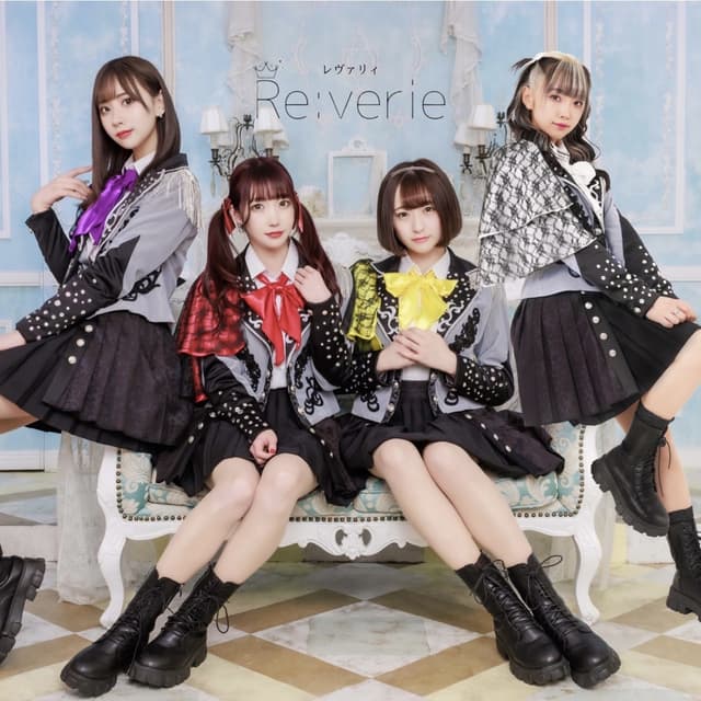 Album cover art for うさちゃんになれ