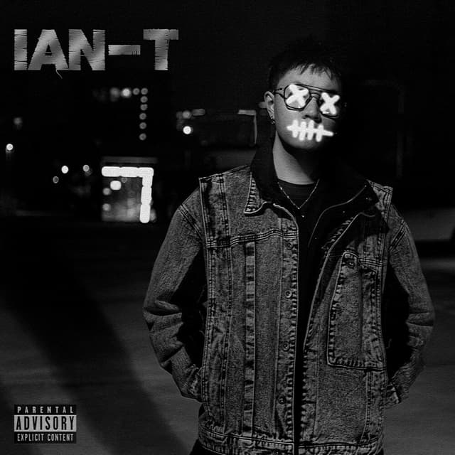 Album cover art for 七