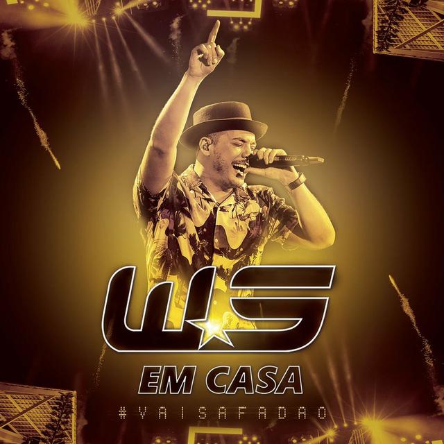 Album cover art for Em Casa