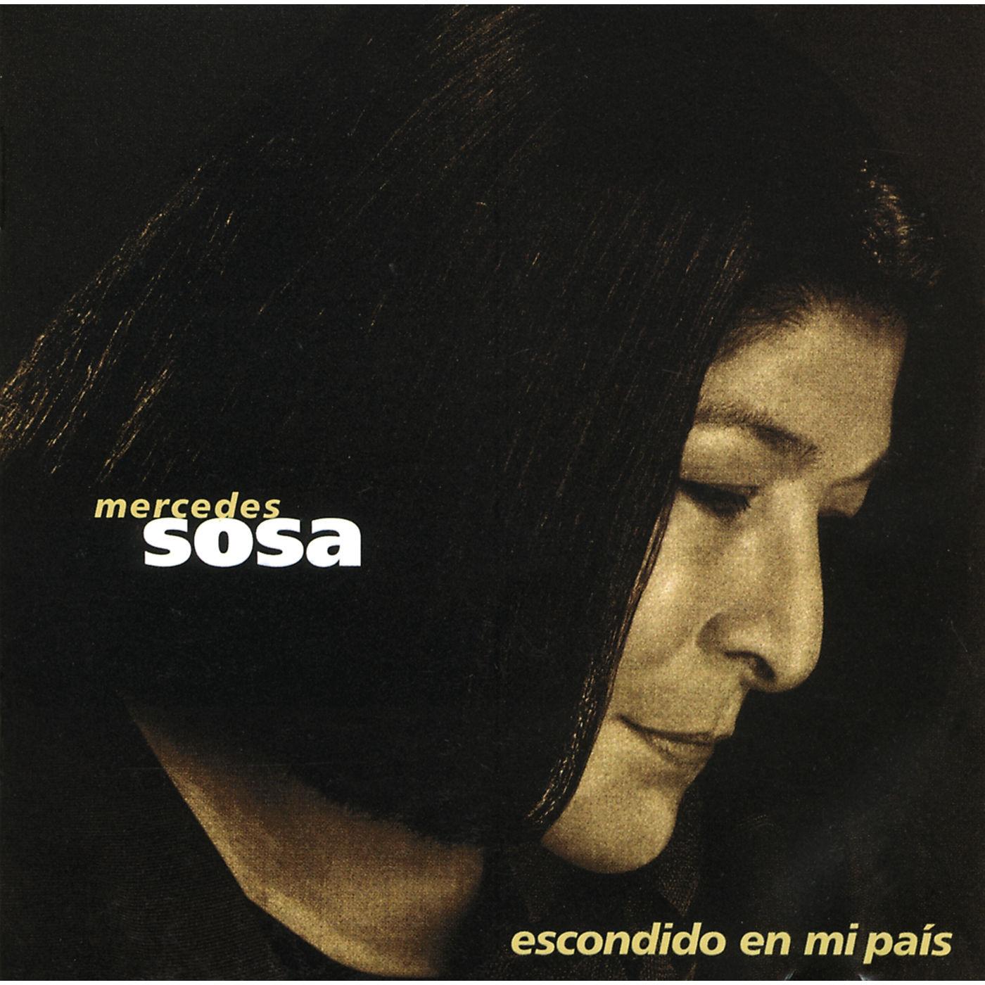 Escondido en Mi Pais