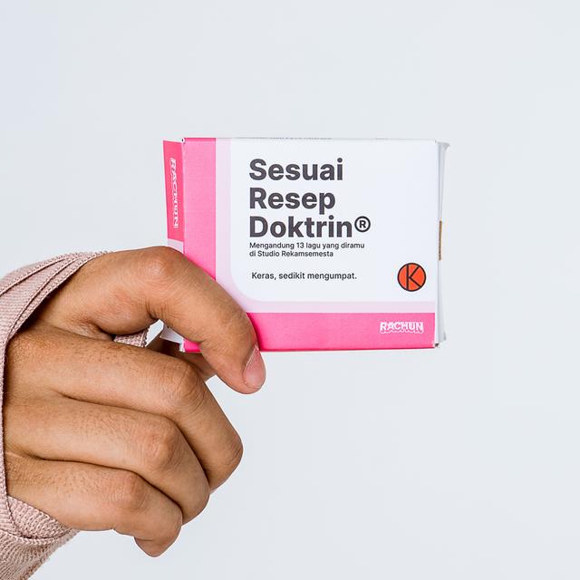 Album cover art for Sesuai Resep Doktrin