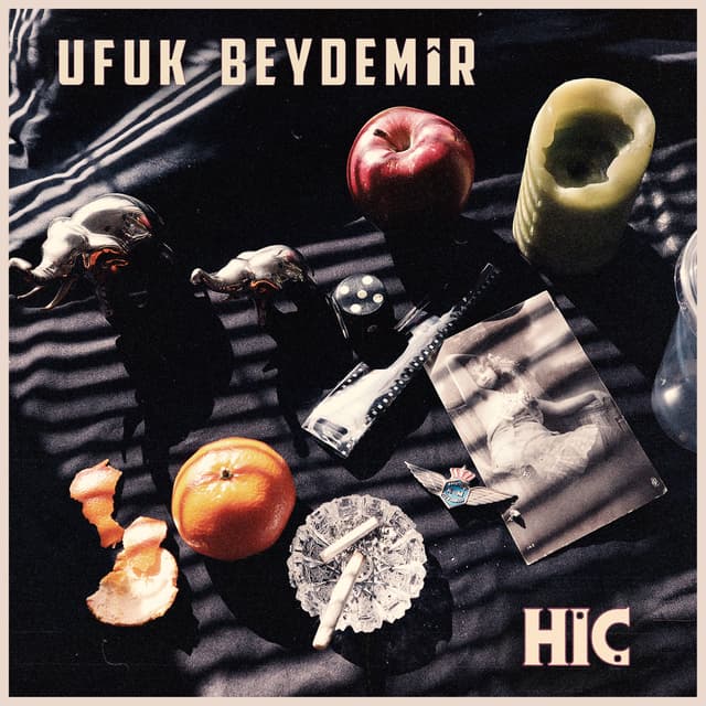 Album cover art for HİÇ