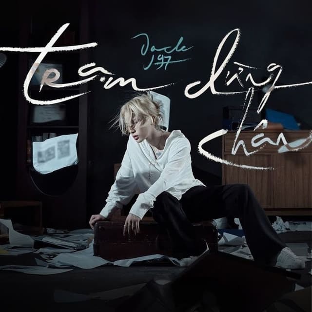 Album cover art for Trạm Dừng Chân