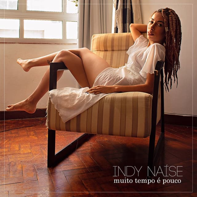 Album cover art for Muito Tempo É Pouco (Acústico)
