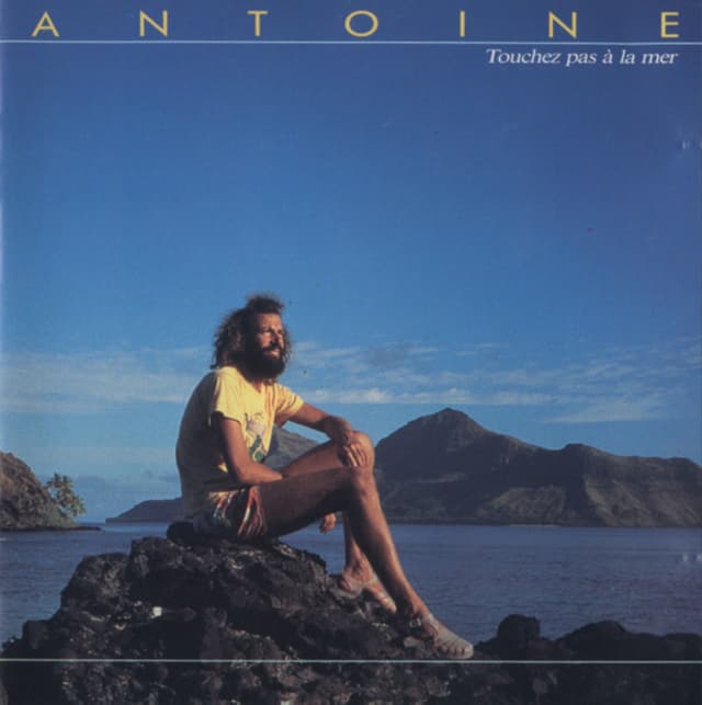 Album cover art for Touchez Pas à la Mer