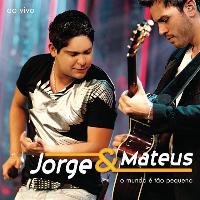 Album cover art for O Mundo é Tão Pequeno