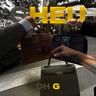 Dh G