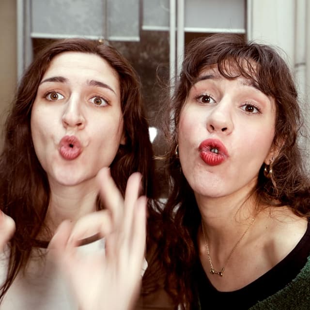 Album cover art for To tragoudi tis G