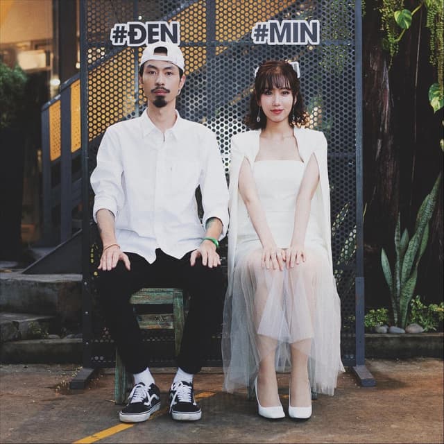 Album cover art for Bài Này Chill Phết