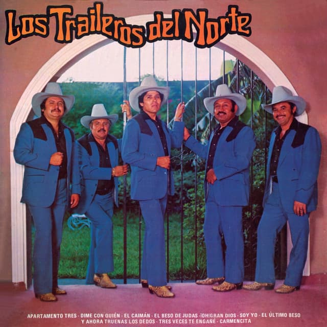 Album cover art for Apartamento Tres