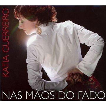 Album cover art for Nas Maos do Fado