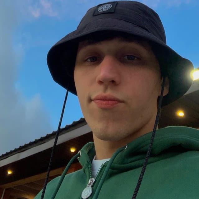 Album cover art for Плохие привычки