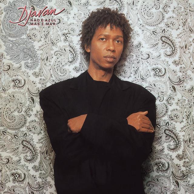 Album cover art for Não É Azul Mas É Mar