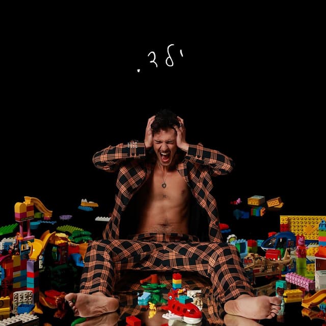 Album cover art for ילד.
