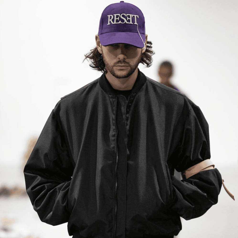 Dynamic cover art