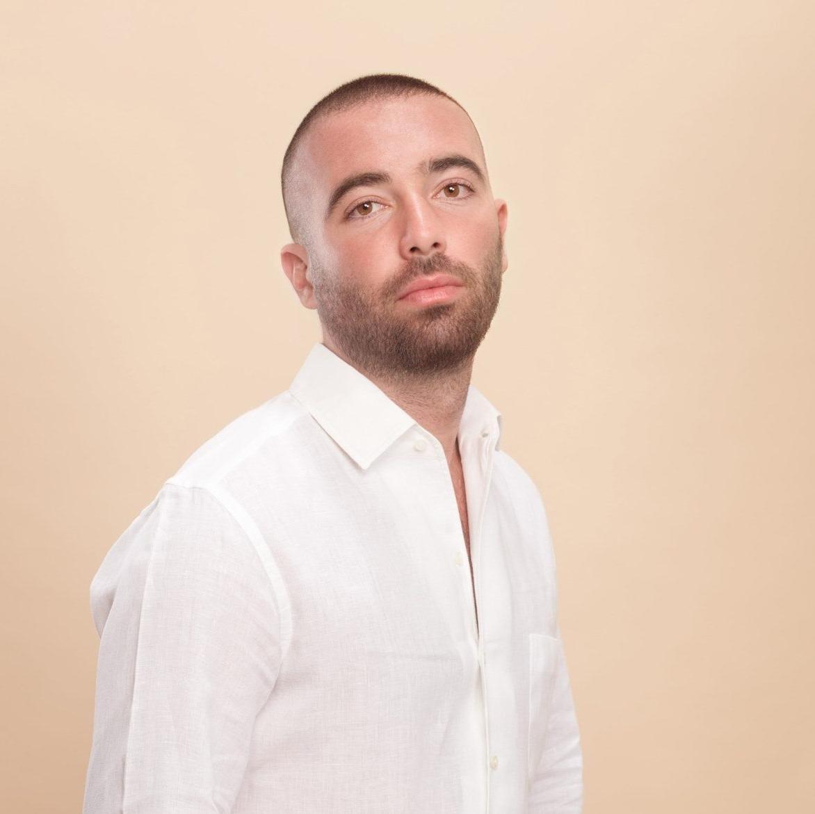 Artist chip image