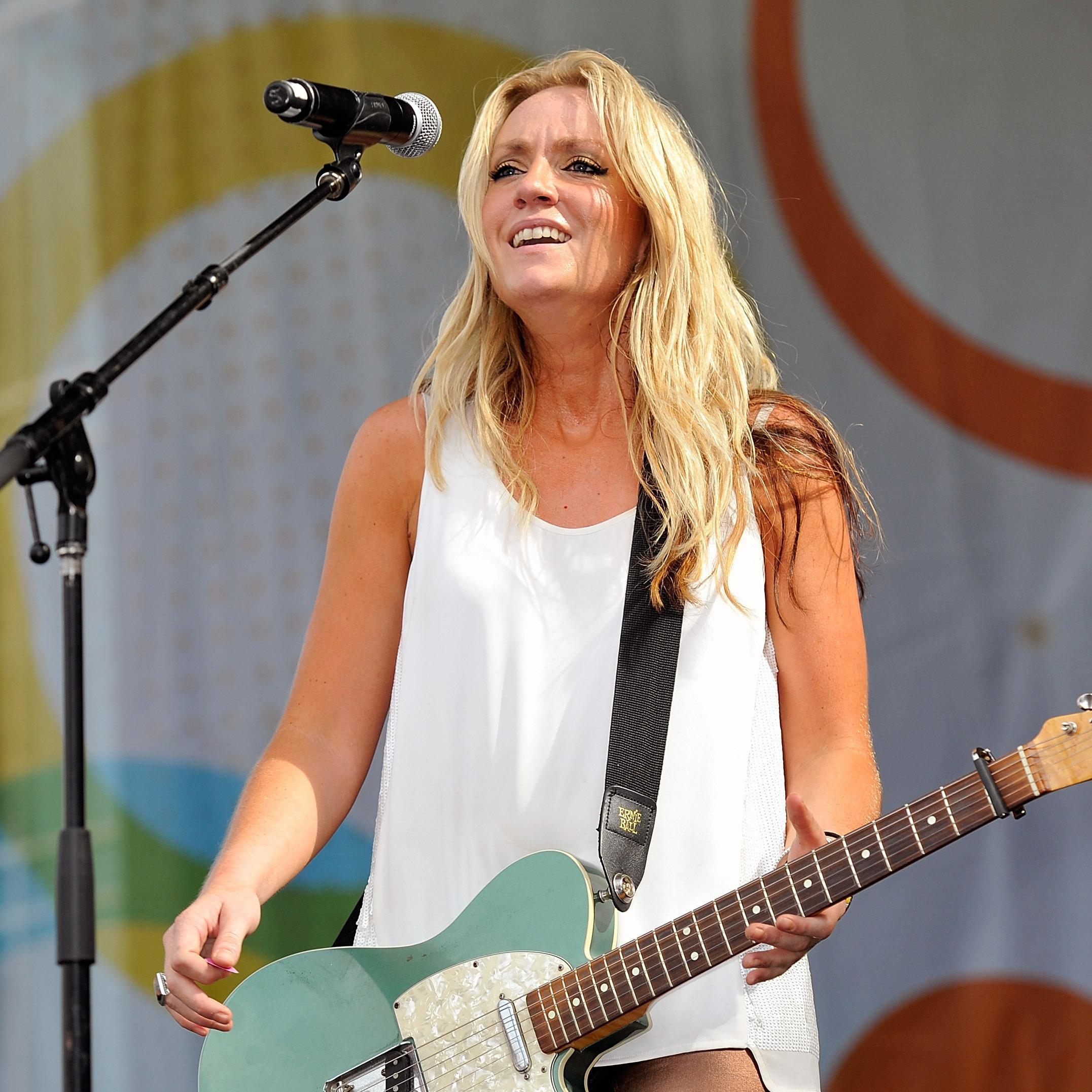 Clare Dunn