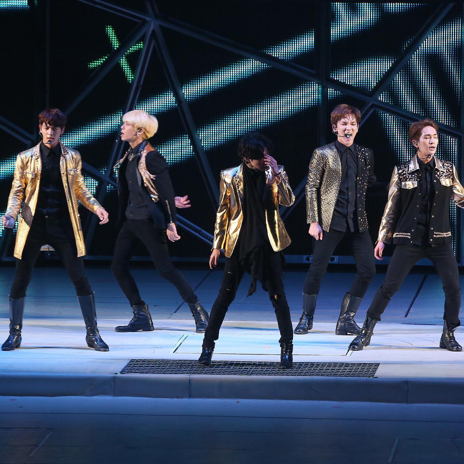 SHINee (샤이니) (SHINee)
