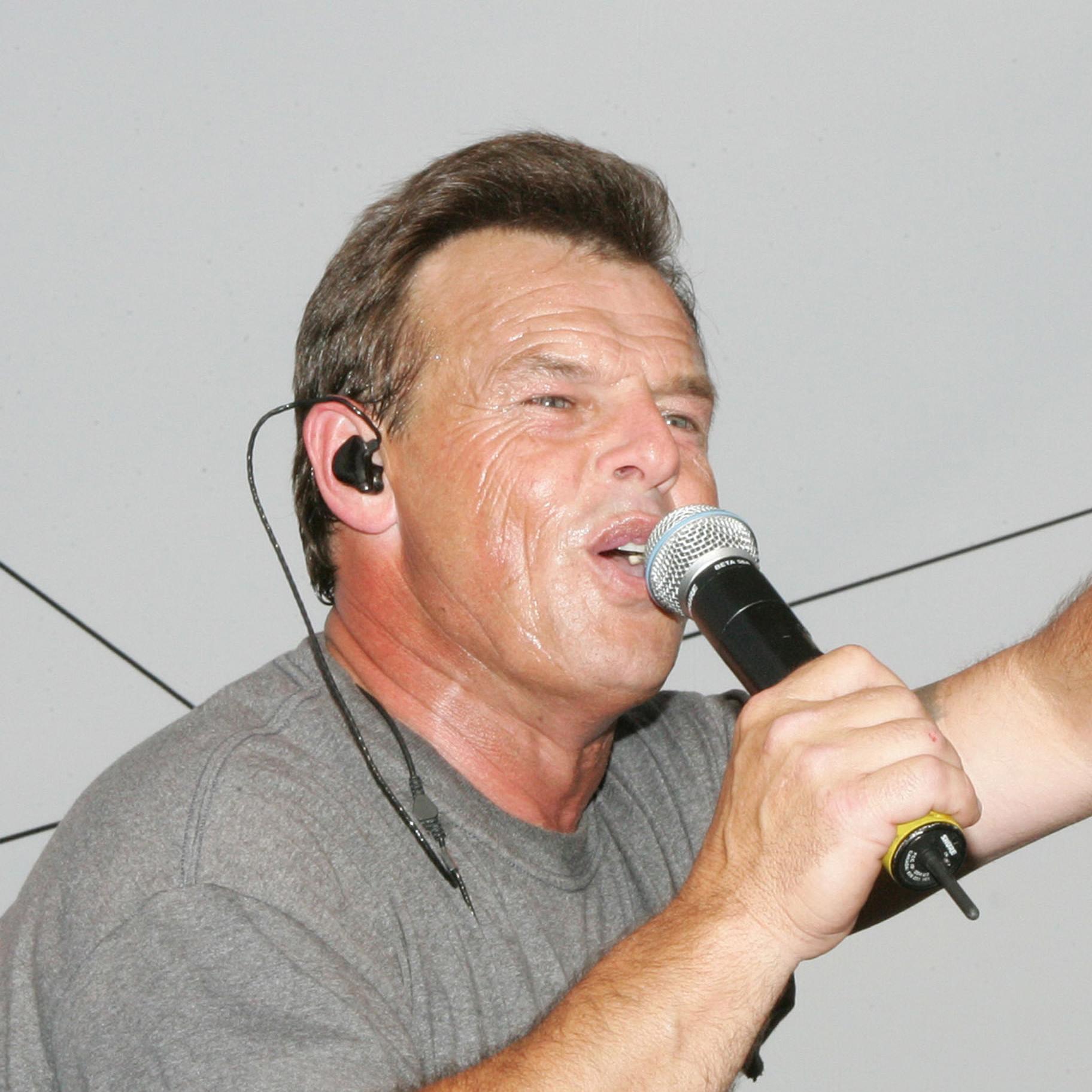 Artist chip image