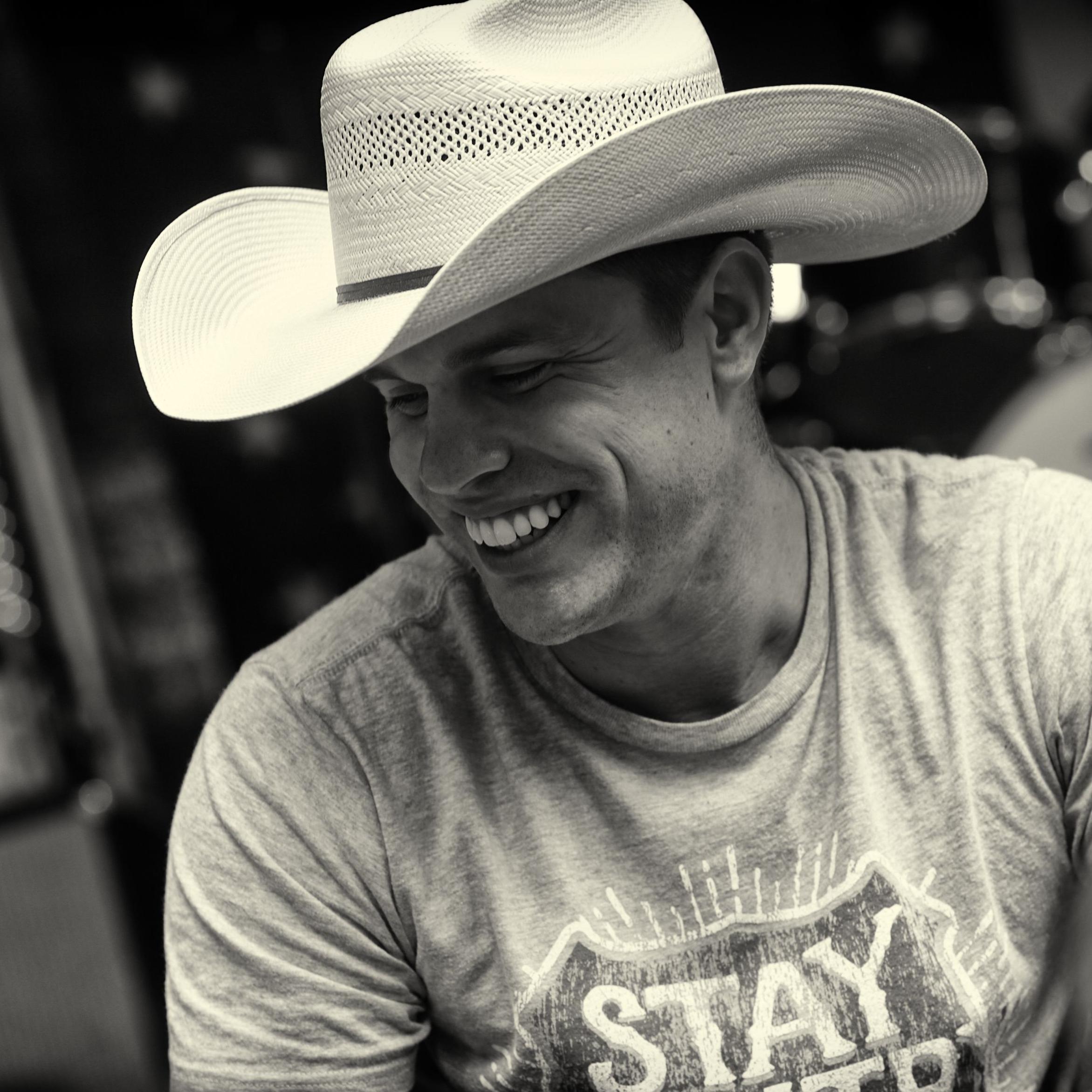 Dustin Lynch