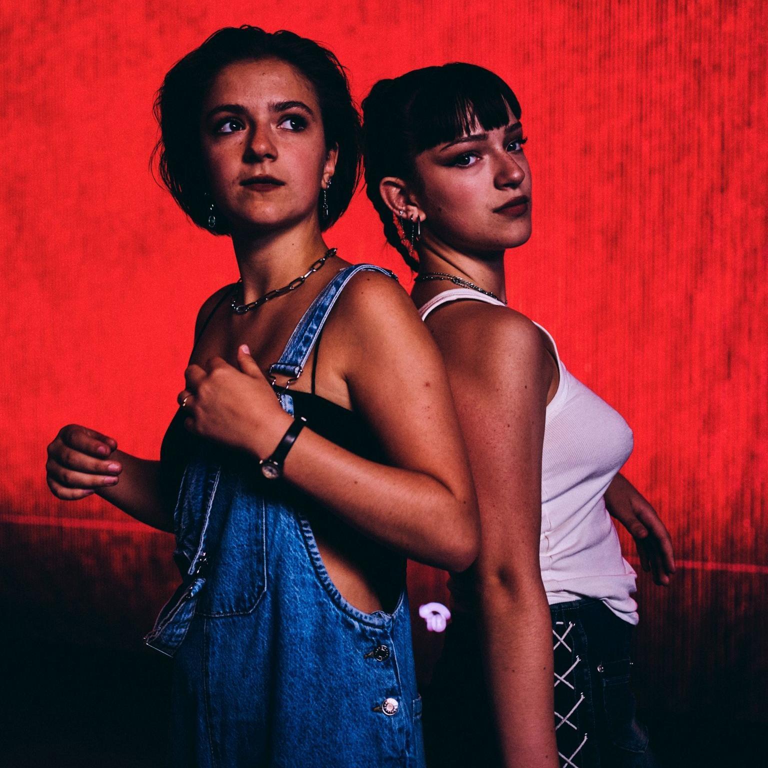 Dynamic cover art