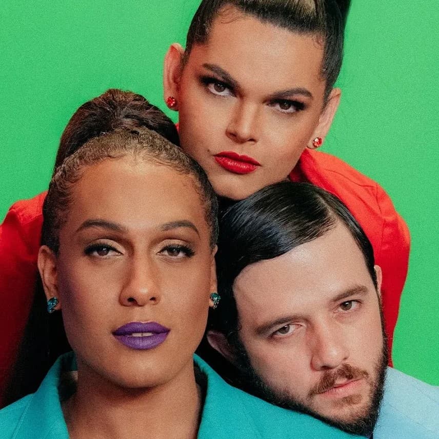 Dynamic cover art