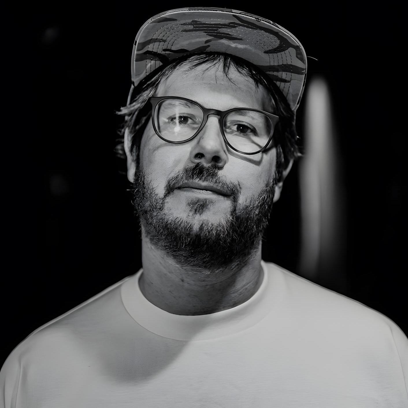 Artist chip image