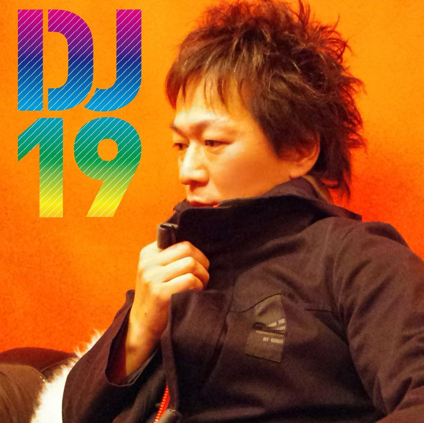 Dynamic cover art