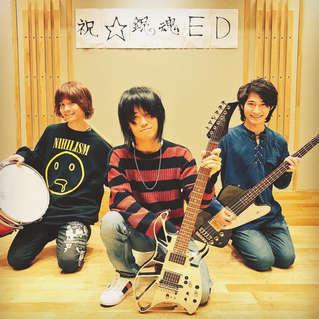 Dynamic cover art