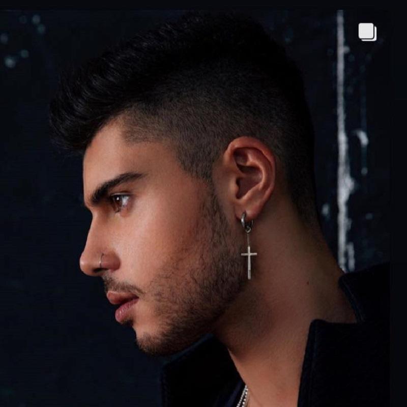 Dynamic cover art