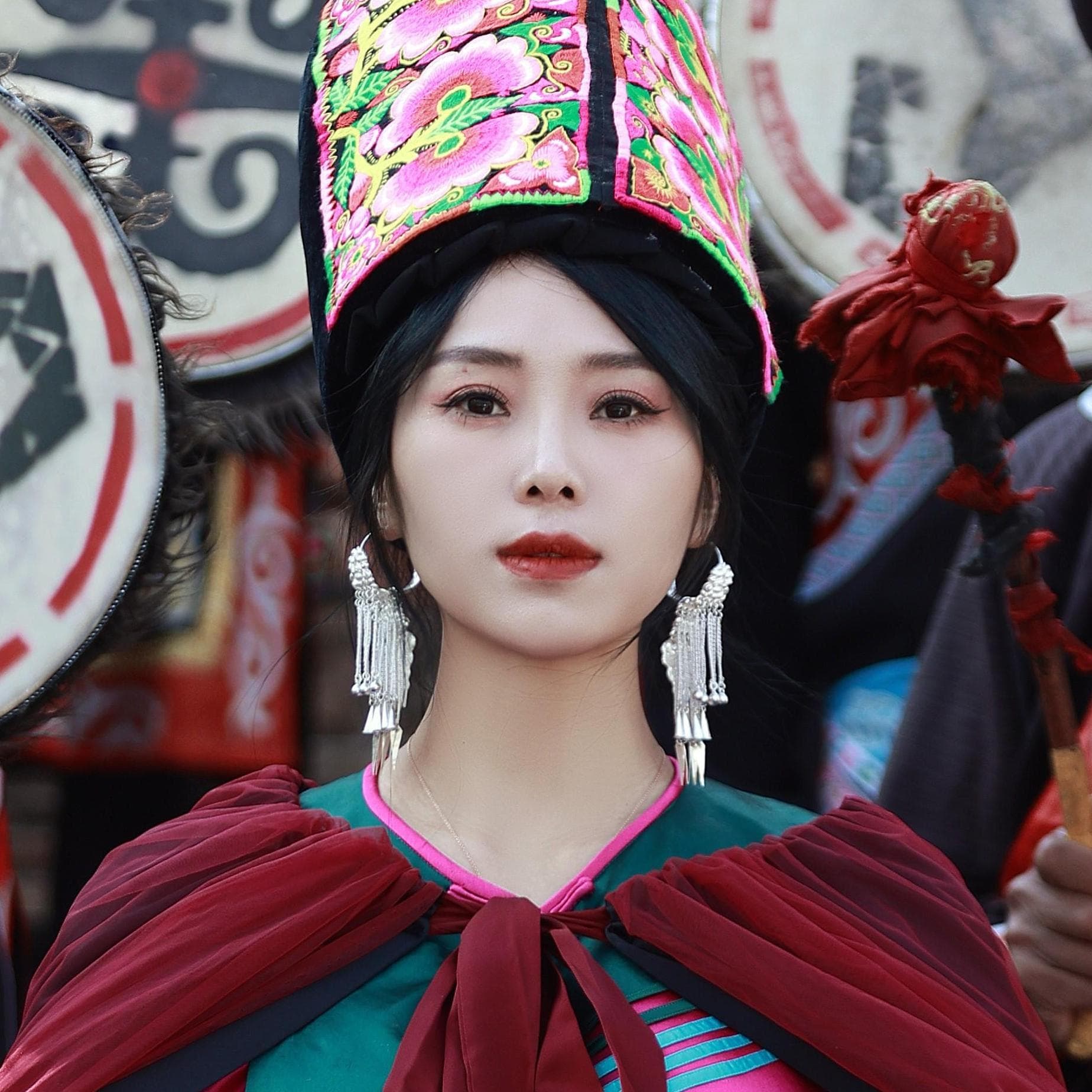 Dynamic cover art
